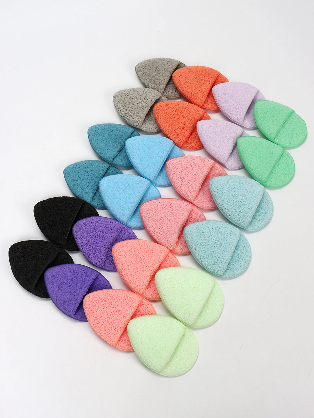 Random Color Gloves, Pack of 4/6/8/12/16/24 Pieces Gentle Facial Sponge That Removes Deep Impurities and Cosmetics That Cause Acne and Blackheads, Reusable and Exfoliating.
